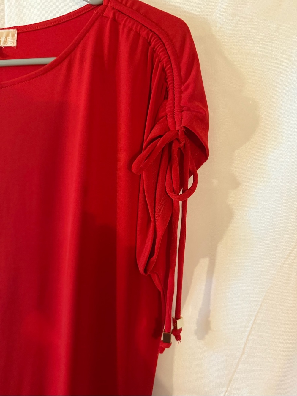 Michael Kors Red Short-Sleeve Tie-Detail Women's Top - Picture 3 of 5
